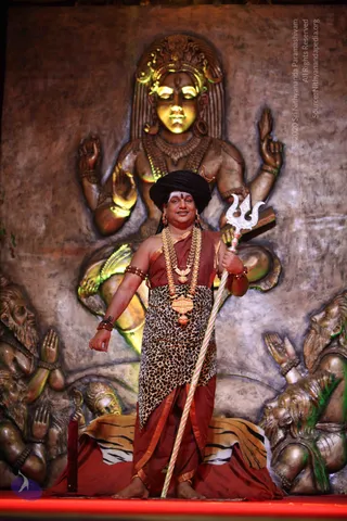 1-SHUDDADVAITAM-DARSHAN-DAY-1_Photo_1054_IMG_8356_CMP_WM