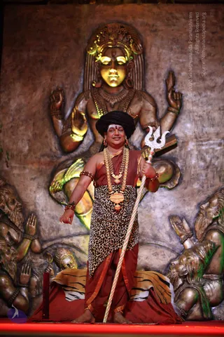 1-SHUDDADVAITAM-DARSHAN-DAY-1_Photo_1055_IMG_8357_CMP_WM