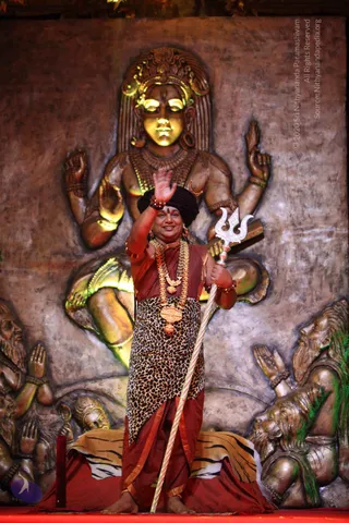 1-SHUDDADVAITAM-DARSHAN-DAY-1_Photo_1063_IMG_8365_CMP_WM