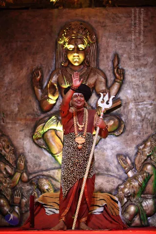 1-SHUDDADVAITAM-DARSHAN-DAY-1_Photo_1068_IMG_8370_CMP_WM