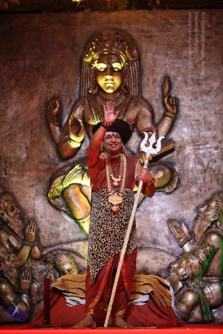 1-SHUDDADVAITAM-DARSHAN-DAY-1_Photo_1069_IMG_8371_CMP_WM