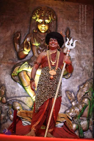 1-SHUDDADVAITAM-DARSHAN-DAY-1_Photo_1080_IMG_8390_CMP_WM