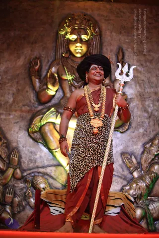 1-SHUDDADVAITAM-DARSHAN-DAY-1_Photo_1081_IMG_8391_CMP_WM