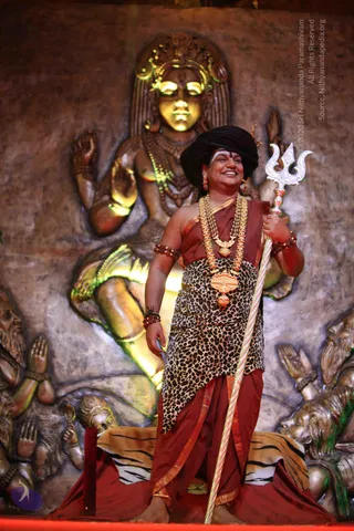 1-SHUDDADVAITAM-DARSHAN-DAY-1_Photo_1083_IMG_8393_CMP_WM