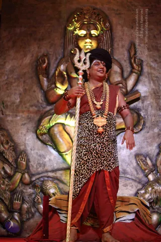 1-SHUDDADVAITAM-DARSHAN-DAY-1_Photo_1100_IMG_8419_CMP_WM