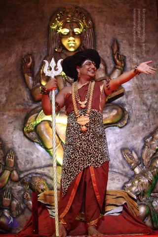 1-SHUDDADVAITAM-DARSHAN-DAY-1_Photo_1109_IMG_8428_CMP_WM