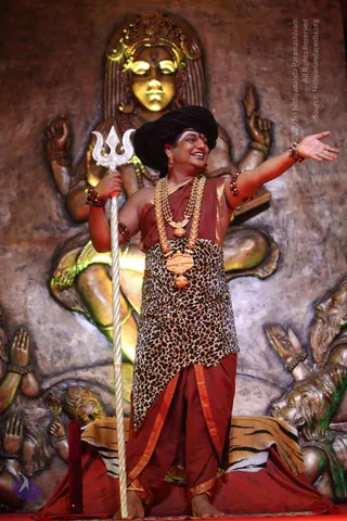 1-SHUDDADVAITAM-DARSHAN-DAY-1_Photo_1110_IMG_8429_CMP_WM