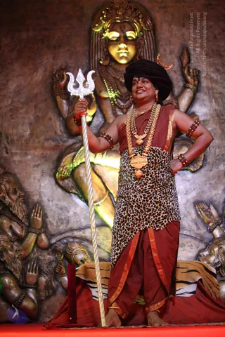 1-SHUDDADVAITAM-DARSHAN-DAY-1_Photo_1134_IMG_8453_CMP_WM