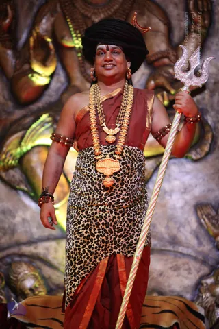1-SHUDDADVAITAM-DARSHAN-DAY-1_Photo_1179_IMG_8505_CMP_WM