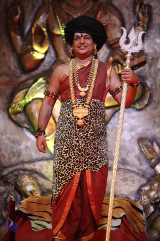 1-SHUDDADVAITAM-DARSHAN-DAY-1_Photo_1181_IMG_8507_CMP_WM