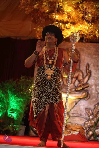 1-SHUDDADVAITAM-DARSHAN-DAY-1_Photo_1202_IMG_8533_CMP_WM