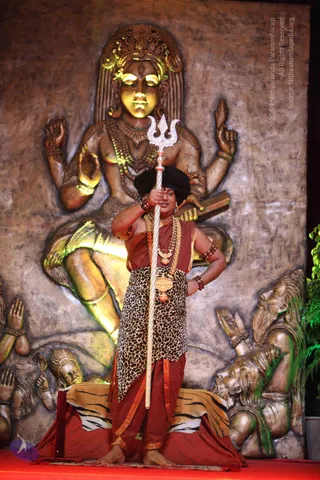 1-SHUDDADVAITAM-DARSHAN-DAY-1_Photo_1217_IMG_8554_CMP_WM