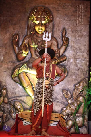 1-SHUDDADVAITAM-DARSHAN-DAY-1_Photo_1219_IMG_8556_CMP_WM