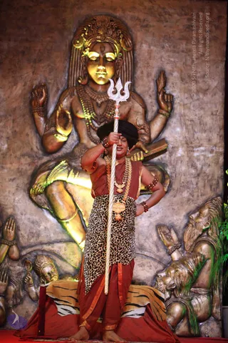 1-SHUDDADVAITAM-DARSHAN-DAY-1_Photo_1220_IMG_8557_CMP_WM
