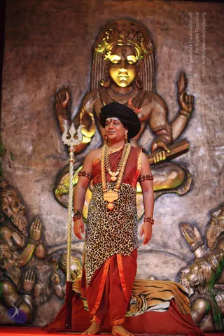 1-SHUDDADVAITAM-DARSHAN-DAY-1_Photo_1241_IMG_8588_CMP_WM