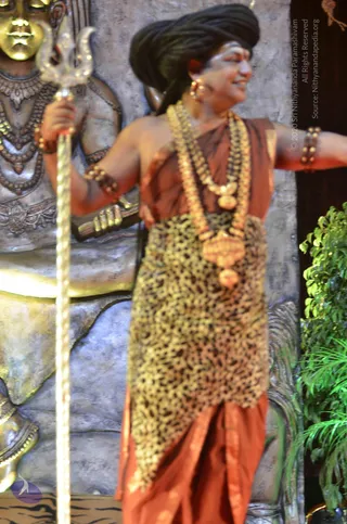 1-SHUDDADVAITAM-DARSHAN-DAY-1_Photo_1252__YAD4265_CMP_WM