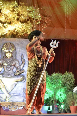 1-SHUDDADVAITAM-DARSHAN-DAY-1_Photo_1259__YAD4273_CMP_WM
