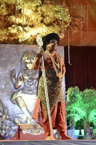 1-SHUDDADVAITAM-DARSHAN-DAY-1_Photo_1263__YAD4277_CMP_WM