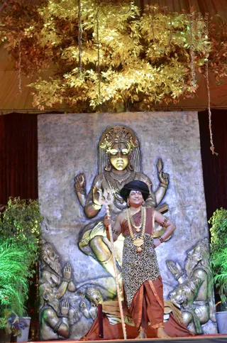 1-SHUDDADVAITAM-DARSHAN-DAY-1_Photo_1273__YAD4287_CMP_WM