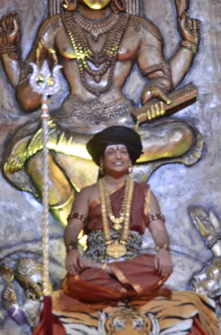 1-SHUDDADVAITAM-DARSHAN-DAY-1_Photo_1285__YAD4301_CMP_WM