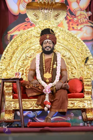 Nithya-Satsang_Photo_1023_DSC_7146_CMP_WM