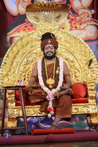 Nithya-Satsang_Photo_1052_DSC_7190_CMP_WM
