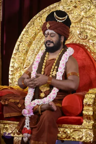 Nithya-Satsang_Photo_1086_DSC_7244_CMP_WM