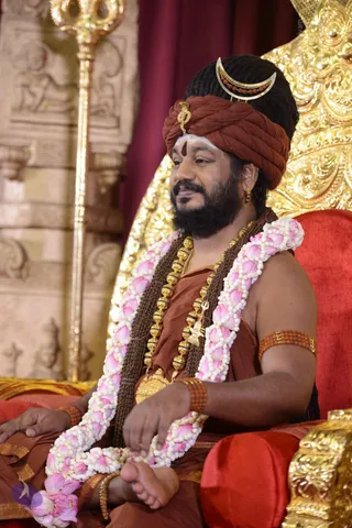 Nithya-Satsang_Photo_1087_DSC_7246_CMP_WM
