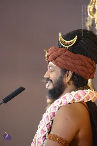 Nithya-Satsang_Photo_1124_DSC_7313_CMP_WM