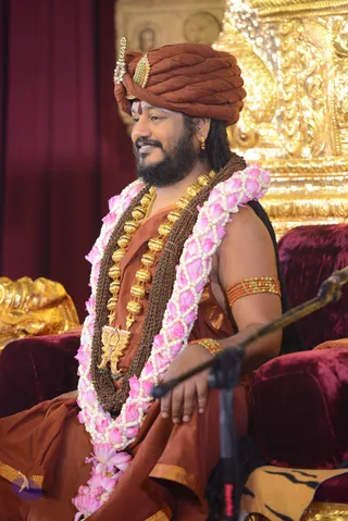 01-NITHYA-SATSANG_Photo_1025_DSC_6312_CMP_WM