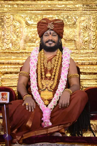 01-Nithya-Satsang_Photo_1010_DSC_9426_CMP_WM