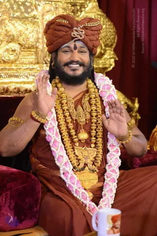 01-Nithya-Satsang_Photo_1015_DSC_9456_CMP_WM