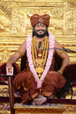 01-Nithya-Satsang_Photo_1022_DSC_9488_CMP_WM