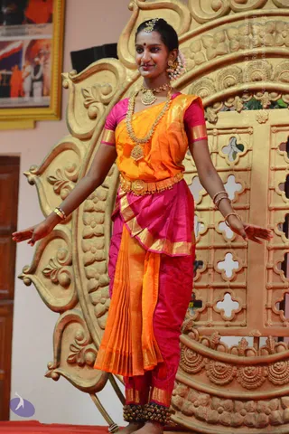 04-Culturals_Photo_1072_DSC_0605_CMP_WM