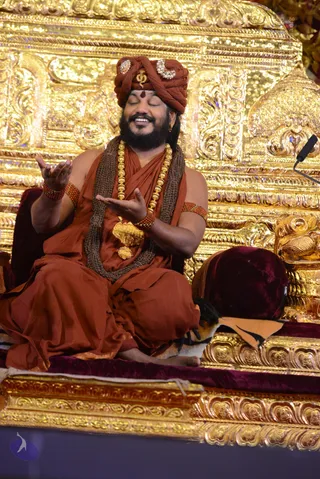 1-NITHYA-SATSANG_Photo_1143_DSC_1872_CMP_WM