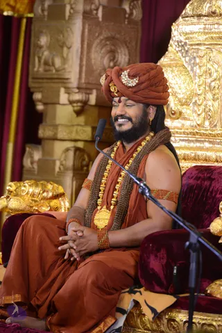 1-NITHYA-SATSANG_Photo_1207_DSC_1981_CMP_WM