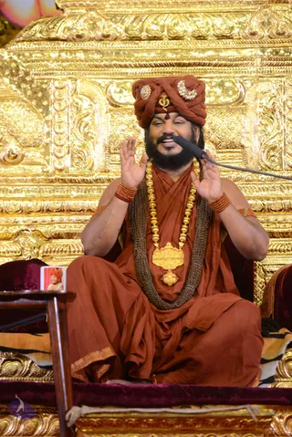 1-NITHYA-SATSANG_Photo_1214_DSC_1989_CMP_WM