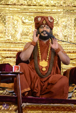 1-NITHYA-SATSANG_Photo_1217_DSC_1992_CMP_WM