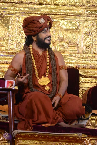 2-NITHYA-SATSANG_Photo_1150_DSC_1880_CMP_WM