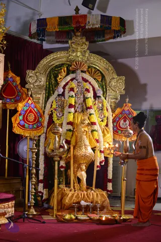 2-NITHYA-SATSANG_Photo_1195_DSC_1971_CMP_WM