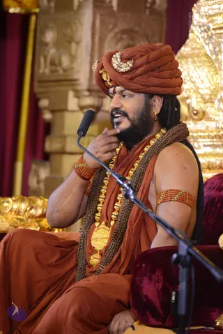 2-NITHYA-SATSANG_Photo_1202_DSC_1983_CMP_WM