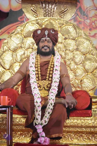 01-Nithya-Satsang_Photo_1001_DSC_6554_CMP_WM