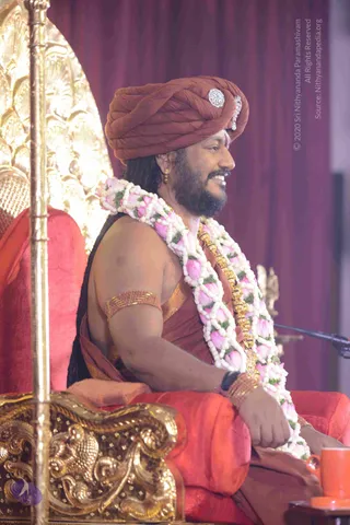 01-Nithya-Satsang_Photo_1002_DSC_6569_CMP_WM
