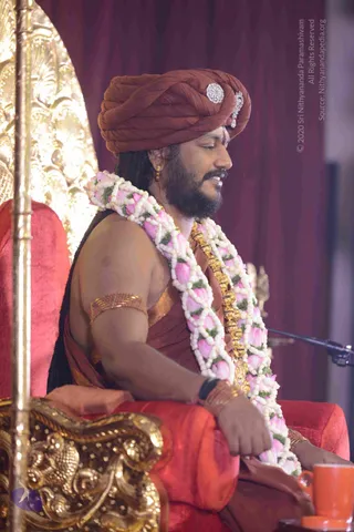 01-Nithya-Satsang_Photo_1003_DSC_6572_CMP_WM
