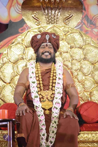 01-Nithya-Satsang_Photo_1016_DSC_6601_CMP_WM