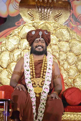 01-Nithya-Satsang_Photo_1025_DSC_6610_CMP_WM