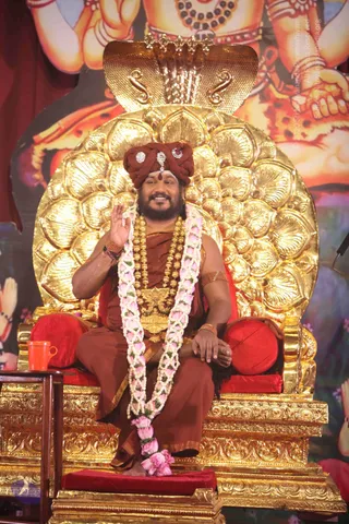 01-Nithya-Satsang_Photo_1037_IMG_6041_CMP_WM