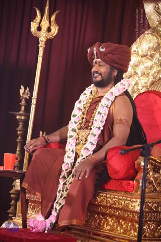 01-Nithya-Satsang_Photo_1047_IMG_6083_CMP_WM