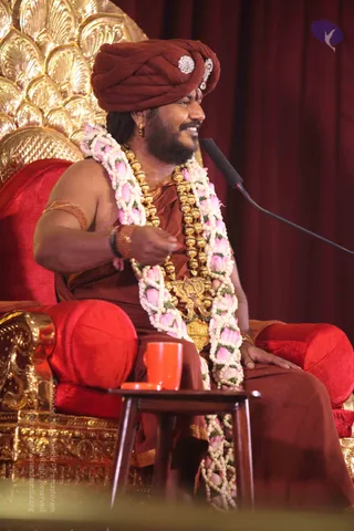 01-Nithya-Satsang_Photo_1059_IMG_6202_CMP_WM