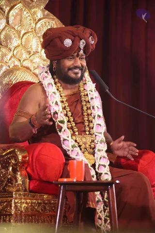 01-Nithya-Satsang_Photo_1060_IMG_6204_CMP_WM